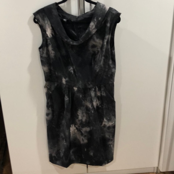 Dress - Picture 1 of 4